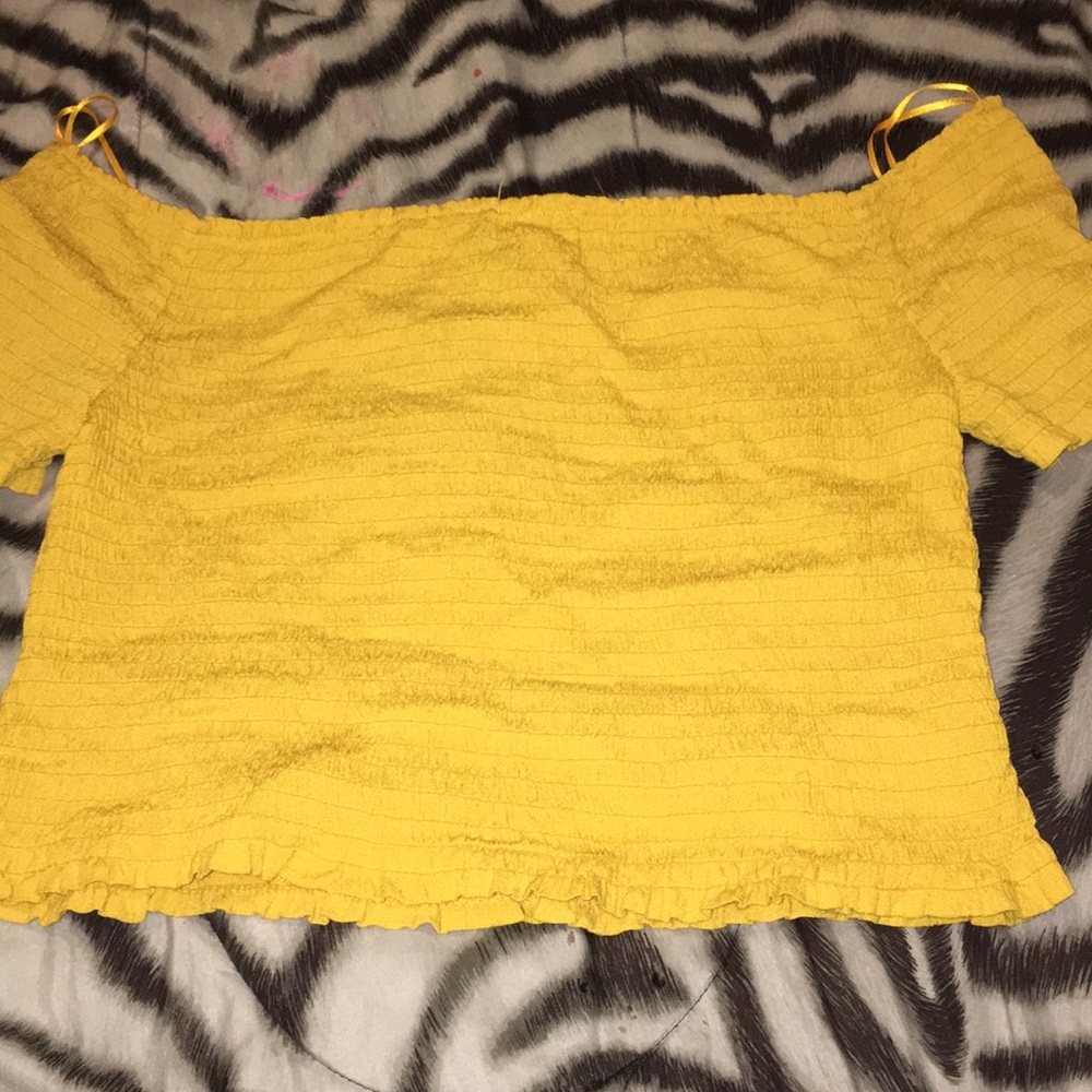 Crop top